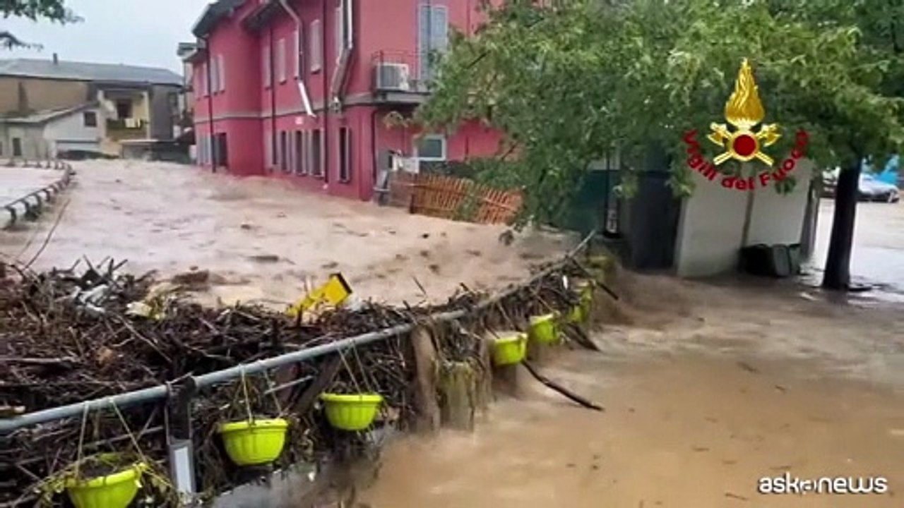 Como e provincia sommerse dall'acqua, il maltempo crea il caos