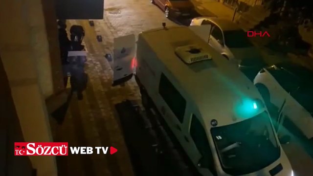 Sultangazi'de tartıştığı babasını boğazını keserek öldürdü