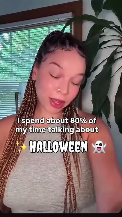 It’s almost that time of the year… #spookyszn #halloween🎃👻 #meangirlsquotes #halloweenday