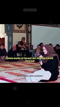 Wanita Cantik Asal Belanda Masuk Islam Di Amsterdam