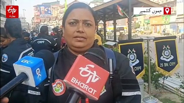 خواتین سی آر پی ایف اہلکاروں کی سرینگر سے لداخ بائیک مہم