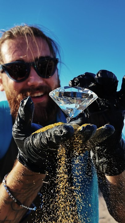 You Won’t Believe What We Found with This Sand-Sifting Gadget! #CrazyExperiments