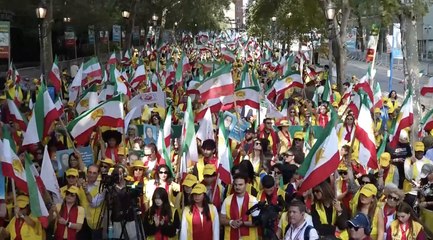 Iraníes protestaron cerca de ONU para pedir la "caída del régimen sin injerencia externa"