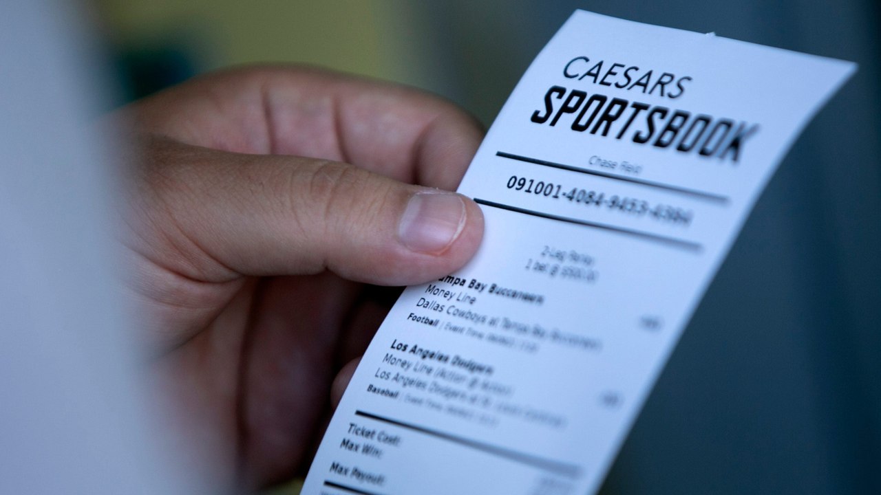 Caesars Sportsbook Faces $100K Fine Over Tech Fault