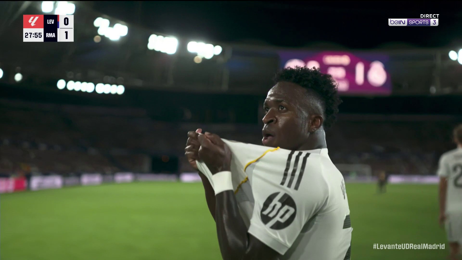 La Liga : Extérieur magique signé Vinicius Jr !