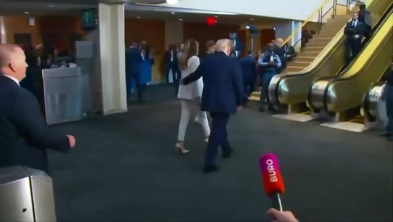 Yürüyen Merdiven aksaklığı sonucu Trump sinirlendi