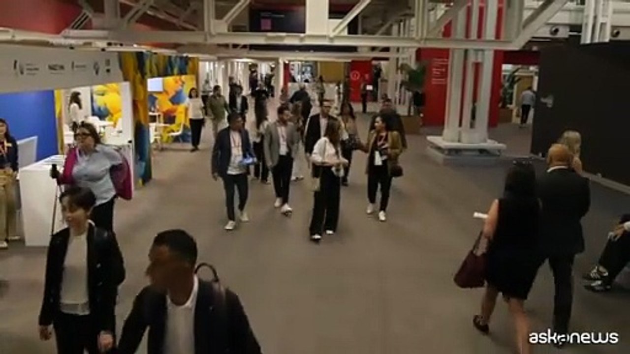 ABK Group e Moooi portano gli animali estinti nella ceramica