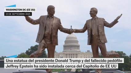 Una estatua de Trump y Epstein cogidos de la mano aparece frente al Capitolio de EE UU