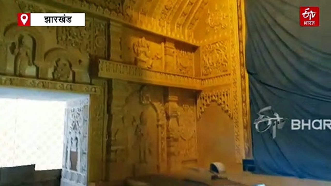 शारदीय नवरात्र का तीसरा दिन: रांची में तिरुपति बालाजी स्वरूप का पंडाल, 51 फीट बजरंगबली की प्रतिमा आकर्षण