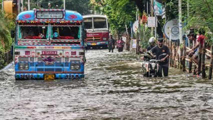 कोलकाता में बारिश ने हालात किए खराब, देखें ग्राउंड रिपोर्ट