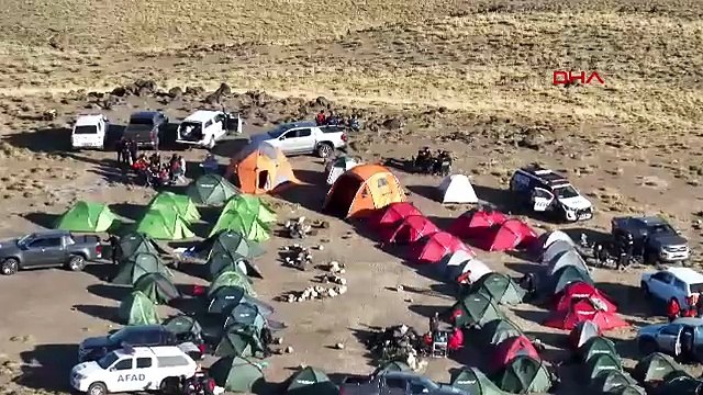 AFAD ekibi Türkiye'nin zirvesine tırmandı: İnanılmaz manzara herkesi büyüledi!