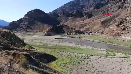 Başın sağolsun Türkiyem... Bir zamanlar göldü, şimdi hayvanlar otluyor!