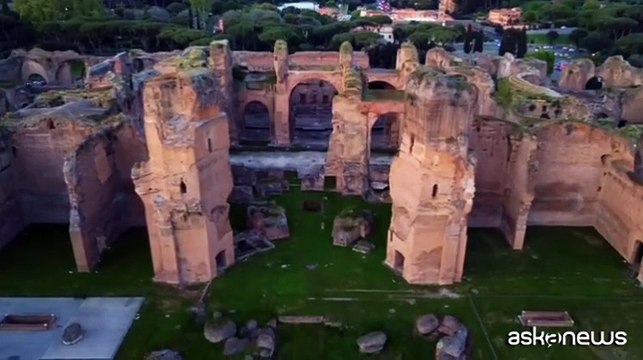 Caracalla Danza, la coreografia contemporanea si libra sull'acqua
