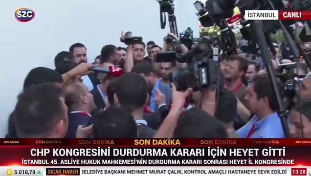 CHP kongresini durdurma kararı için heyet geldi; Kongre salonun önünde gerilim