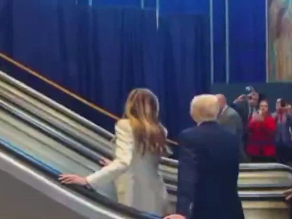 Panne bei UN: Donald Trump bleibt auf Rolltreppe stecken