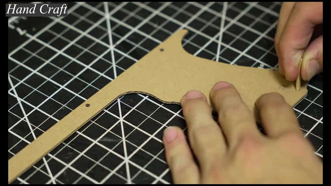 DIY Cardboard GLOCK: Safe, Non-Firing Model from Scratch – Full Build & Templates