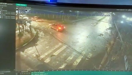 El momento en el que las chicas desaparecidas se subieron a la camioneta