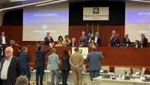 Milano, occupata l'aula del Consiglio regionale: