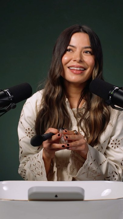 Miranda Cosgrove Sings “Kissin U” 15 Years Later ASMR Style