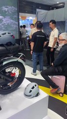 شنطه و سكوتر بنفس الوقت