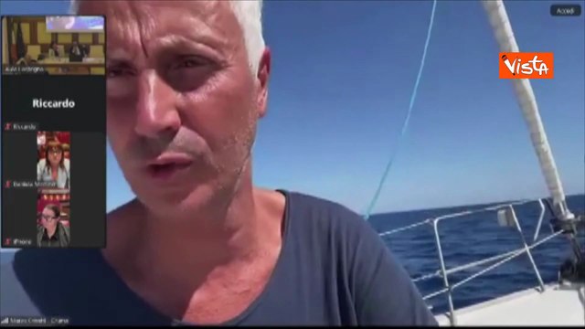 Croatti a bordo della Flotilla collegato con colleghi M5s: Attacco dei droni durato per tre ore