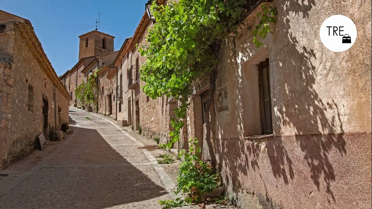 Pensarás que te has equivocado de camino, pero este pueblo perdido de Castilla con 14 habitantes tiene dos monumentos históricos