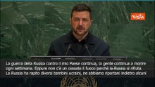 Zelensky: Russia non vuole cessate il fuoco in Ucraina e le persone continuano a morire