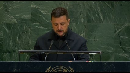 Zelensky: "Solo armi e alleati possono garantirci la sicurezza"