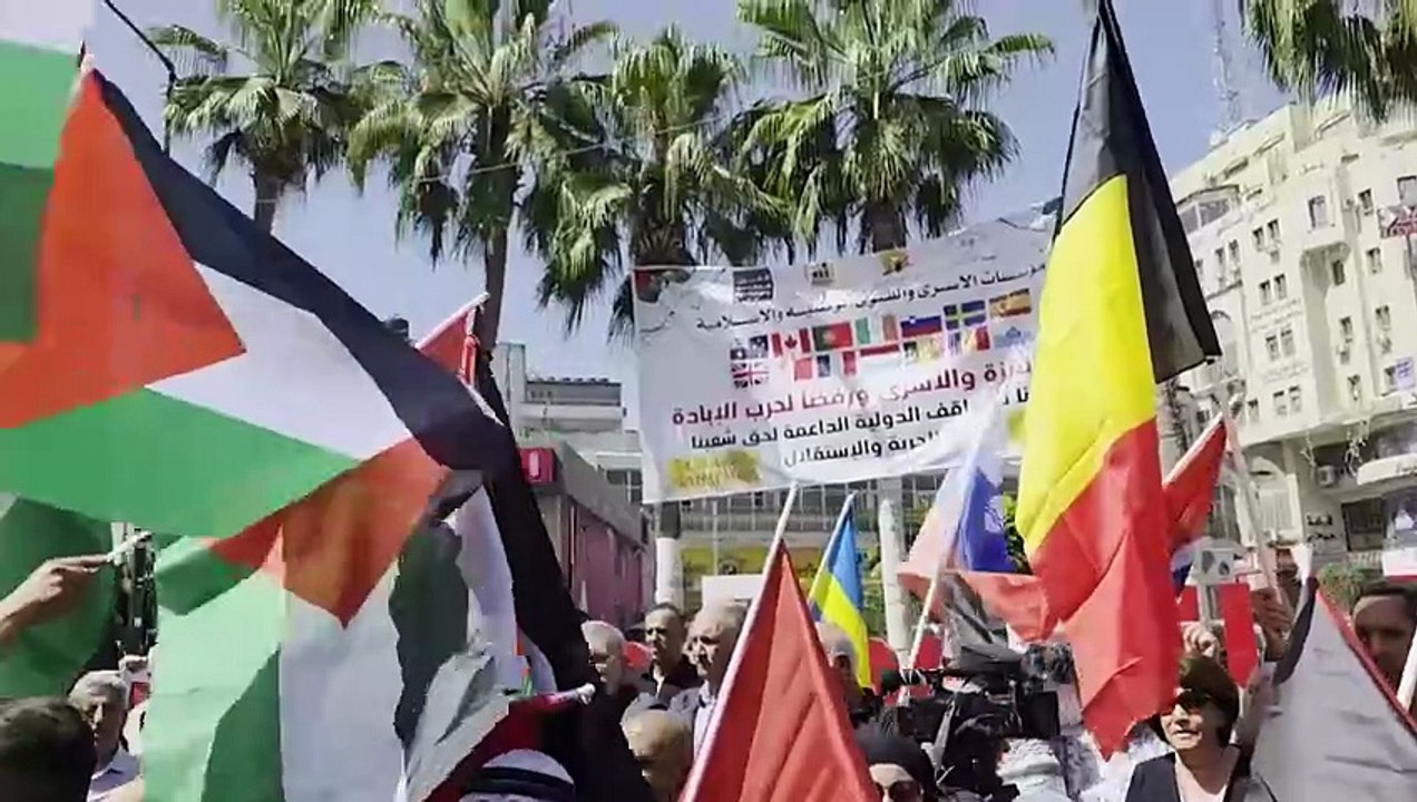Palestinos celebran en Ramala el reconocimiento de su Estado por países occidentales
