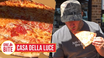 Barstool Pizza Review - Casa Della Luce (Westerly, RI)