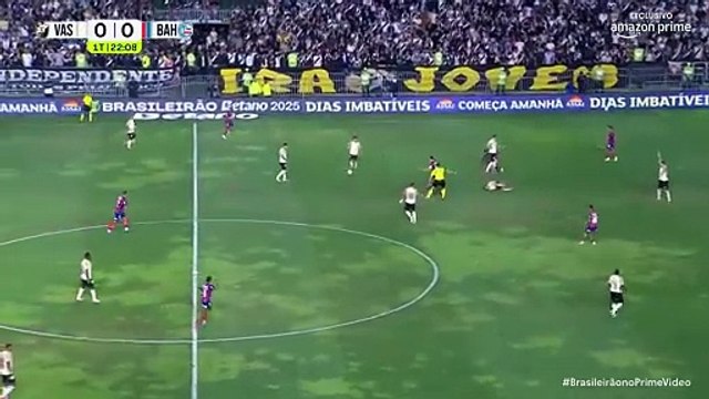 VÍDEO: Jean Lucas se envolve em lance polêmico e é expulso do jogo Vasco x Bahia; duelo tem mais lances polêmicos