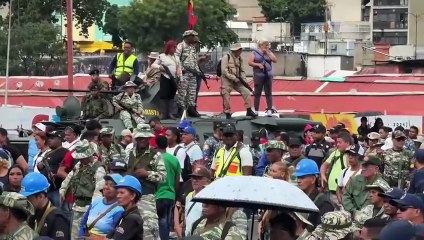 Mujeres milicianas venezolanas son condecoradas tras "burla" de Trump