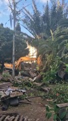 QG Zazalé : la mairie passe à l'action à coups de tractopelle