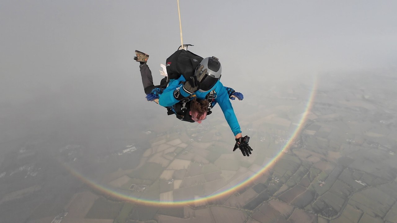 Moment Nottinghamshire skydivers spot “rare” circular rainbow while freefalling