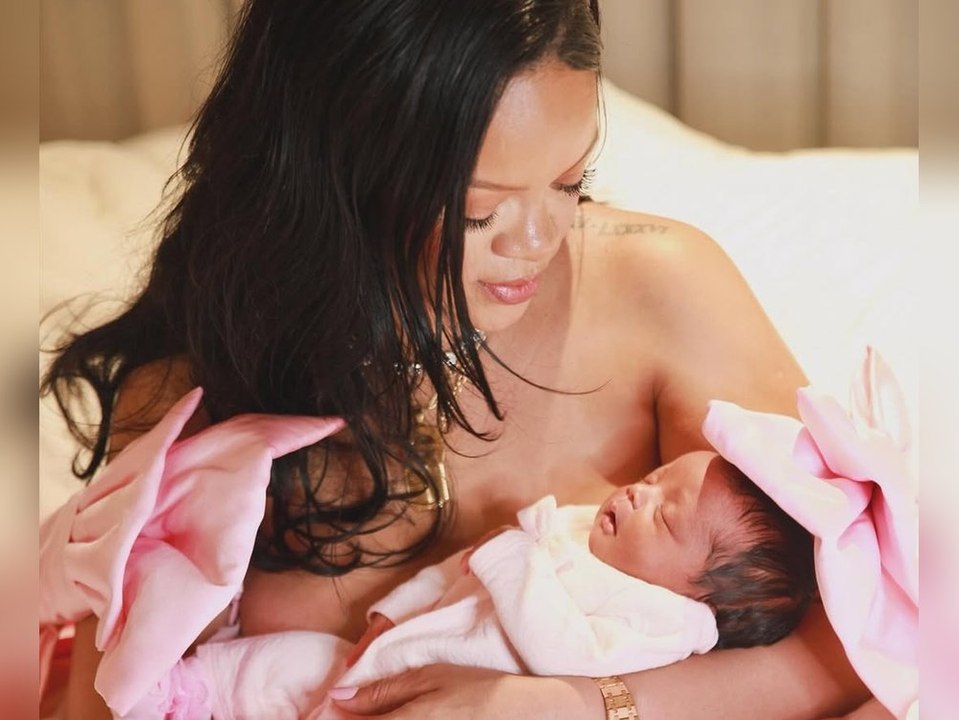 Mit süßem Baby-Foto: Rihanna verkündet Geburt ihrer Tochter