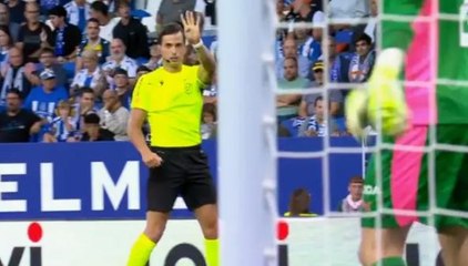 El Valencia Mestalla también sufre la regla de los ocho segundos en Inglaterra 