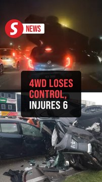 Six injured after 4WD loses control, ploughs into vehicles in Melaka