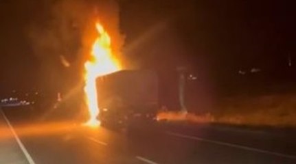 Çorum'da TIR alev topuna döndü