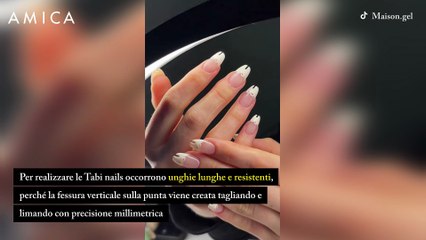 Le scarpe più controverse del mondo della moda diventano una manicure