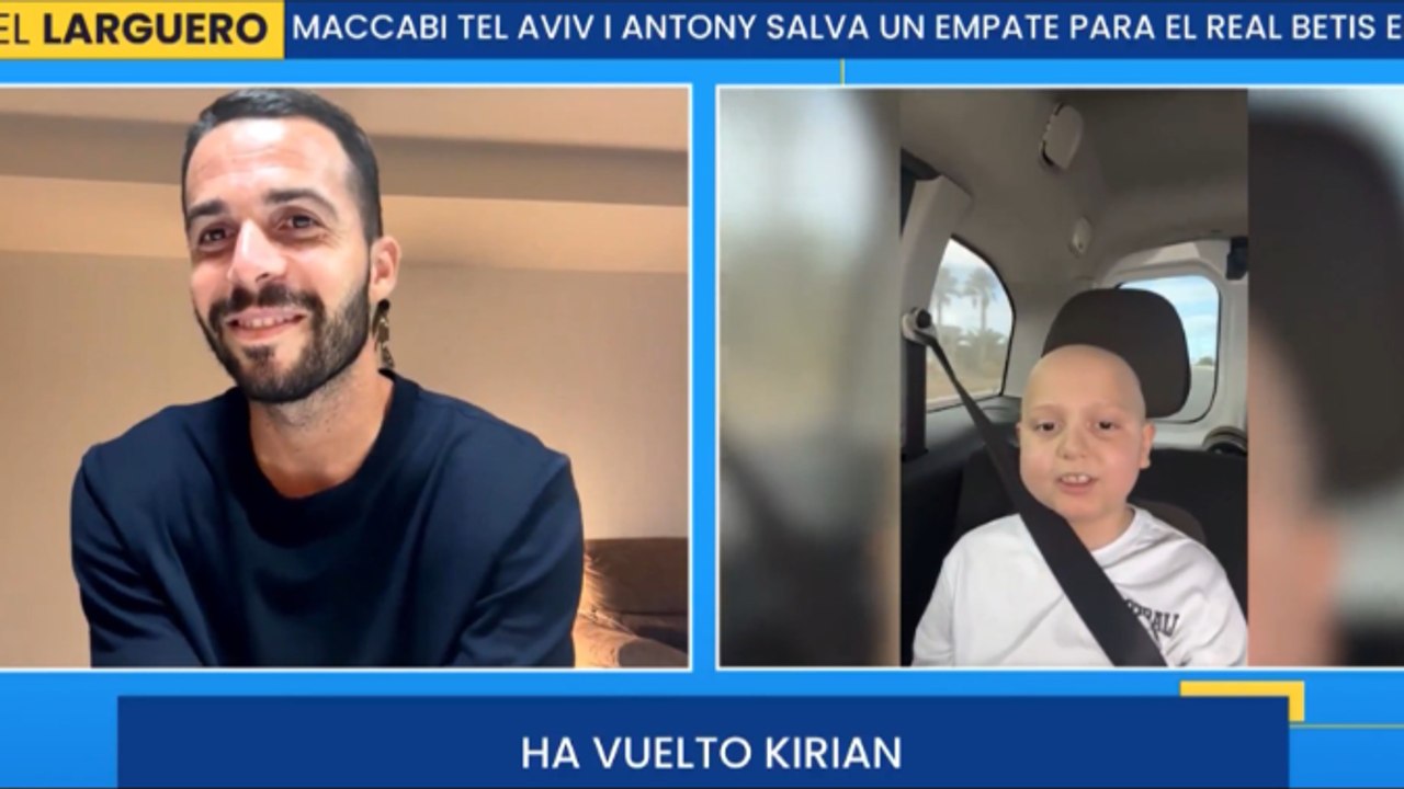 Emoción contenida de Kirian Rodríguez al recibi...
