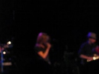 Najoua Belyzel en concert à Paris en 2007 🎶