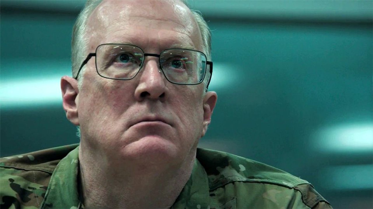 A House Of Dynamite Trailer OV