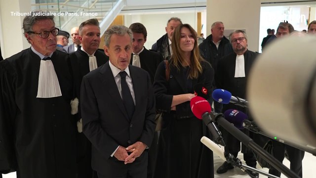 Affaire Kadhafi : Carla Bruni s'attaque au micro de Mediapart