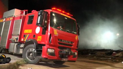 Incêndio em Depósito de Ferro e Borracha: Análise dos Danos e Planos de Recuperação