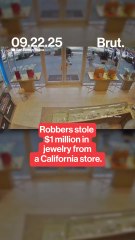 One million dollar Jewelry robbery caught on camera.