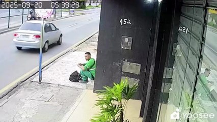 Milagre! Trabalhador Sobrevive Após Quase Fatalidade e Ora de Joelhos 🙏