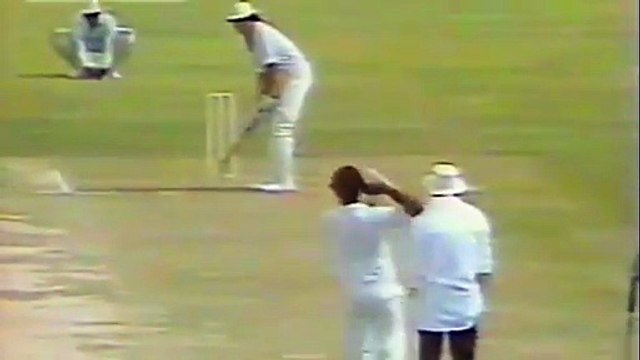 Mohsin Khan 2 Beatiful Fours vs Sri Lanka 1st Match, Sharjah, April 06, 1984, Rothmans Asia Cup