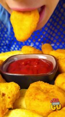 This Is NOT How You're Supposed to Eat It 🤨🍴