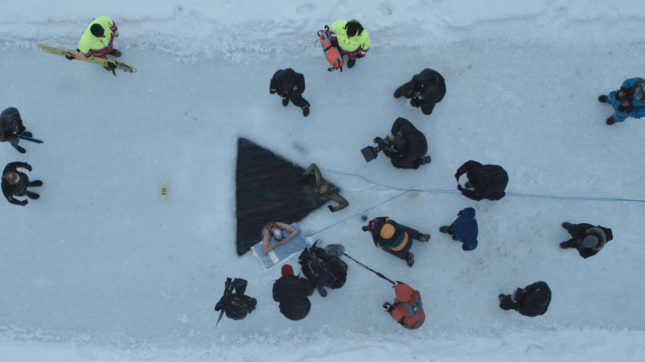 En apnée : Traversée sous la glace