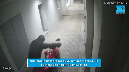 Una pareja se metió a la cochera de un edificio en La Plata y huyó con dos motos